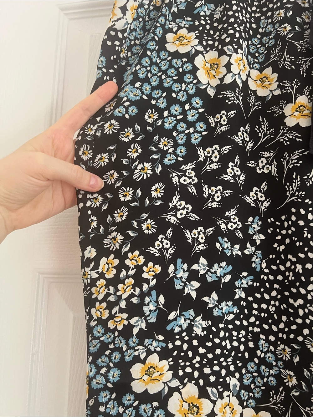 LOFT silk Black Floral Pajama Set - Short Sleeve Top & Pants - Picture 3 of 4